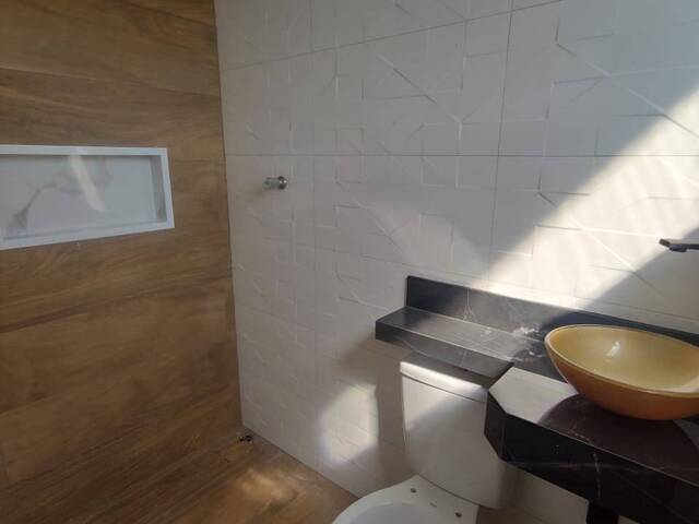 Casa com Piscina para Venda em Itanhaém - 4