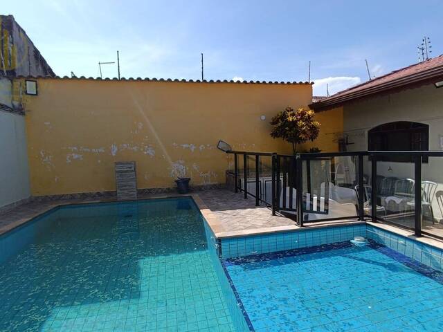#C006 - Casa com Piscina para Venda em Itanhaém - SP
