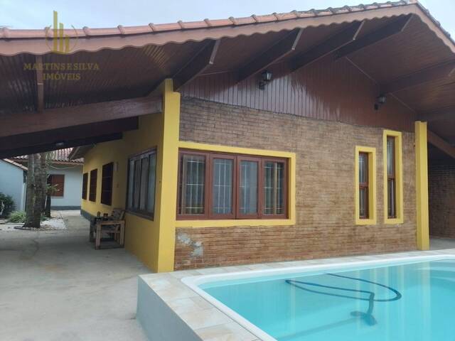 #C009 - Casa com Piscina para Venda em Itanhaém - SP - 1