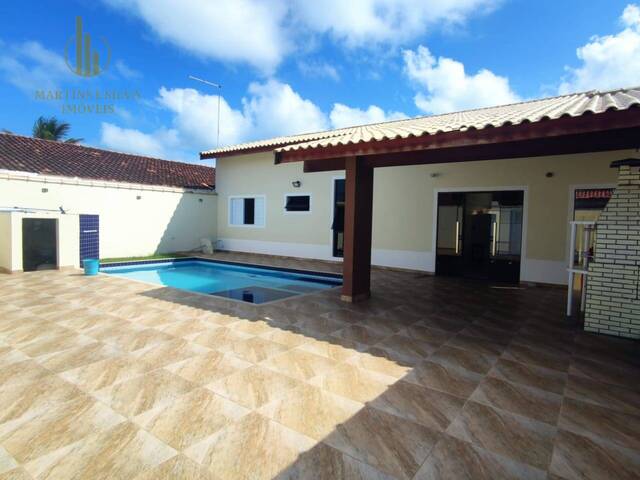 #C012 - Casa com Piscina para Venda em Itanhaém - SP