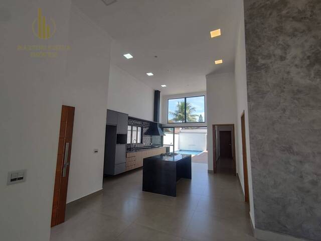 Casa com Piscina para Venda em Itanhaém - 5