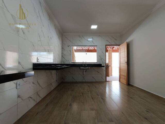 Casa com Piscina para Venda em Itanhaém - 5