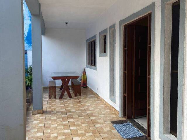 Casa com Piscina para Venda em Itanhaém - 4