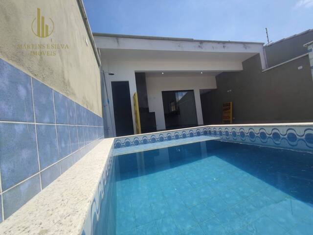 Casa com Piscina para Venda em Itanhaém - 2