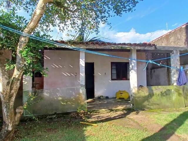 #C019 - Casa com Piscina para Venda em Itanhaém - SP