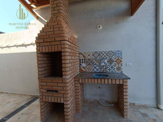 Casa com Piscina para Venda em Itanhaém - 3