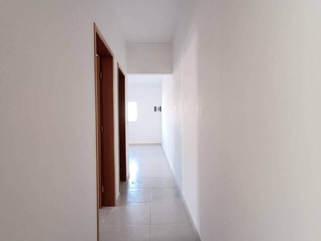 Casa com Piscina para Venda em Itanhaém - 4