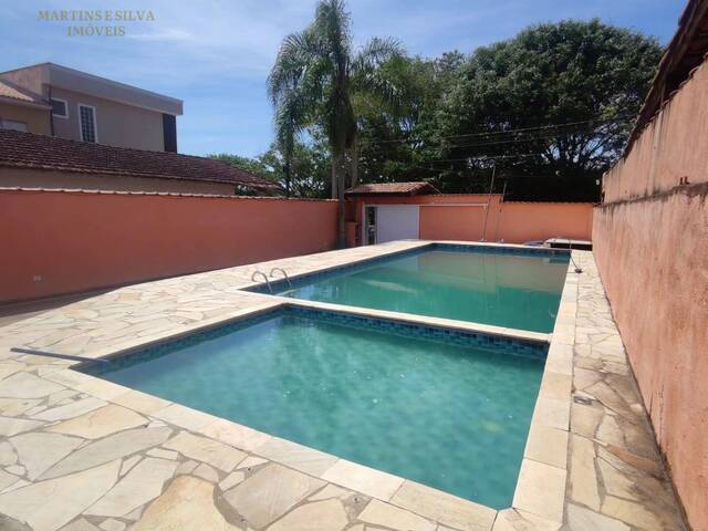 Casa com Piscina para Venda em Itanhaém - 2