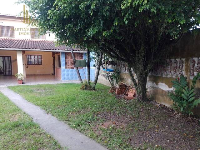 Casa com Piscina para Venda em Itanhaém - 3
