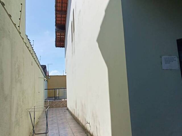 Casa com Piscina para Venda em Itanhaém - 3