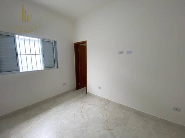 Casa com Piscina para Venda em Itanhaém - 5