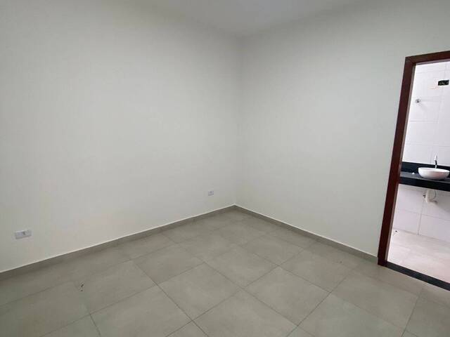 Casa com Piscina para Venda em Itanhaém - 5
