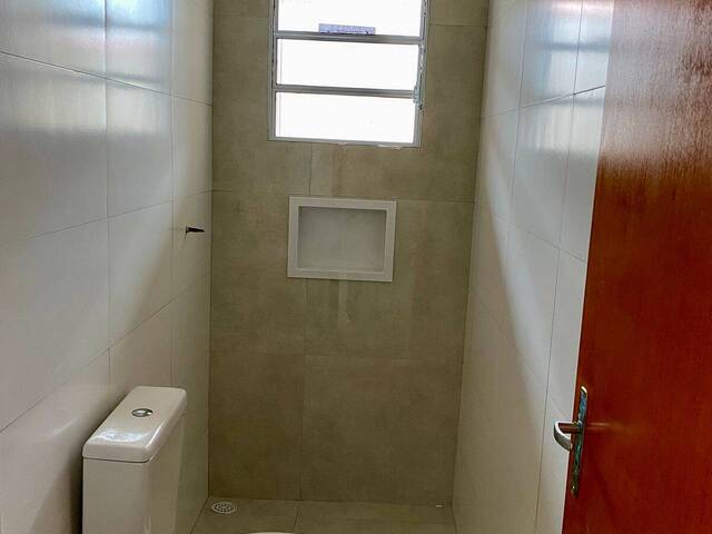 Casa com Piscina para Venda em Itanhaém - 4