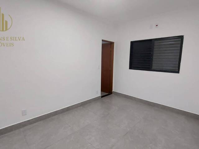 Casa com Piscina para Venda em Itanhaém - 5