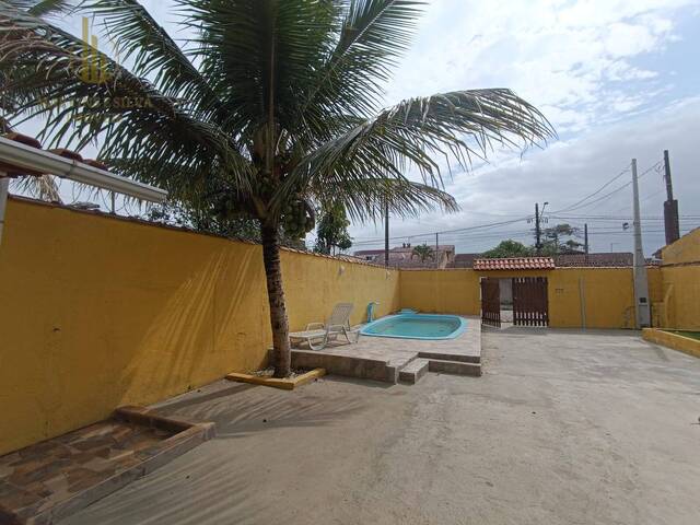 Casa com Piscina para Venda em Itanhaém - 3
