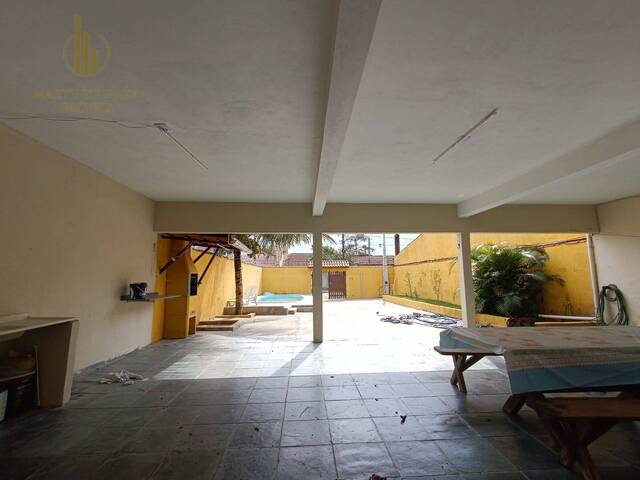 Casa com Piscina para Venda em Itanhaém - 5