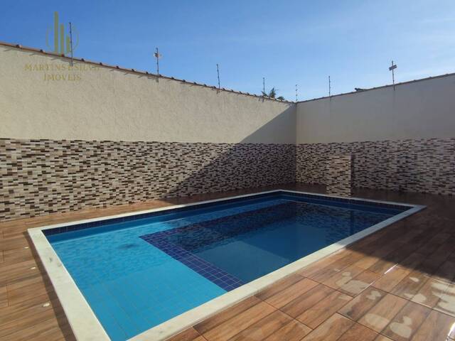 #C118 - Casa com Piscina para Venda em Itanhaém - SP