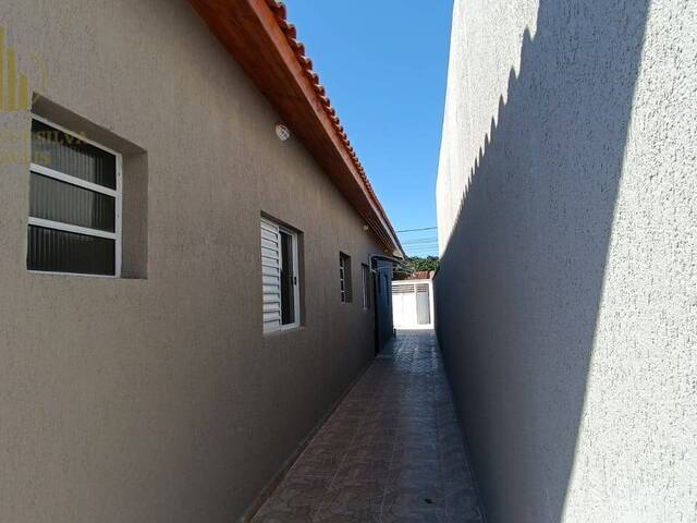 #C122 - Casa com Piscina para Venda em Itanhaém - SP