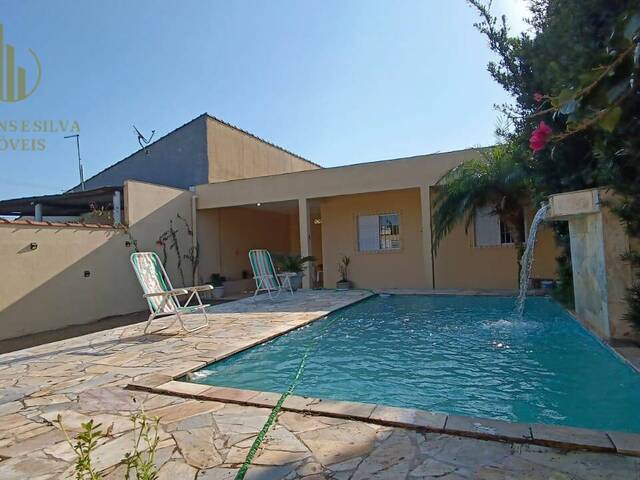 Casa com Piscina para Venda em Itanhaém - 2