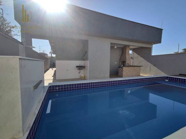 #C131 - Casa com Piscina para Venda em Itanhaém - SP