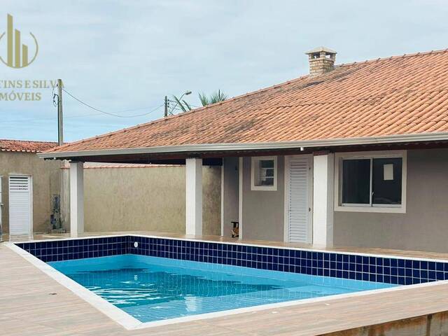 #C135 - Casa com Piscina para Venda em Itanhaém - SP