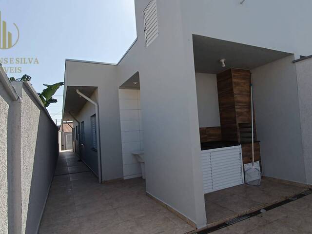 Casa com Piscina para Venda em Itanhaém - 2