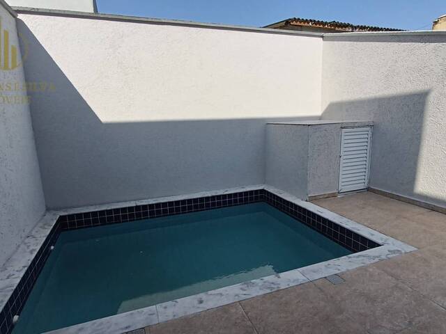 Casa com Piscina para Venda em Itanhaém - 3