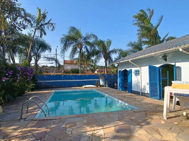 #C125 - Casa com Piscina para Venda em Itanhaém - SP