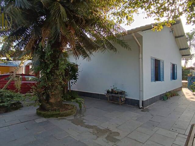 #C125 - Casa com Piscina para Venda em Itanhaém - SP