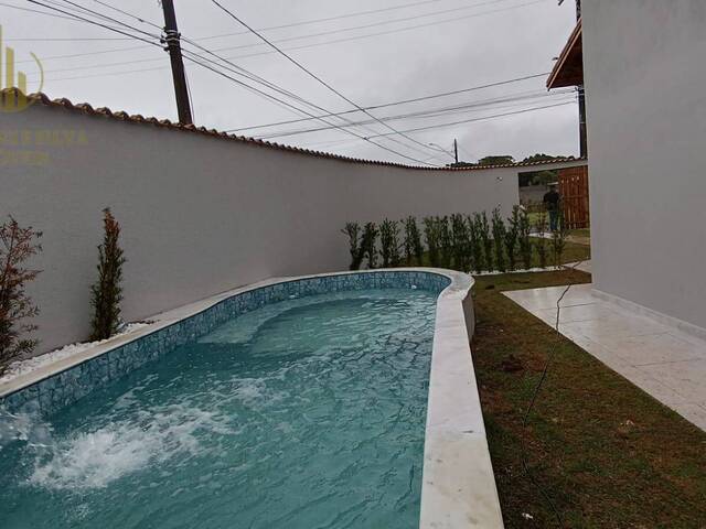 Casa com Piscina para Venda em Itanhaém - 5