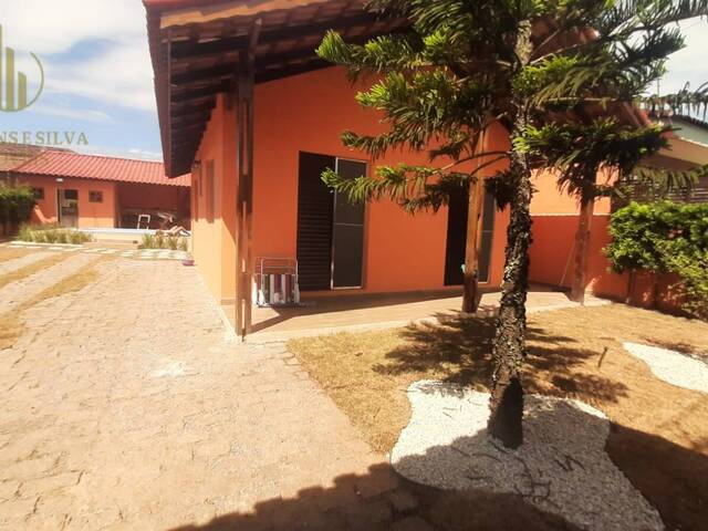 Casa com Piscina para Venda em Itanhaém - 4