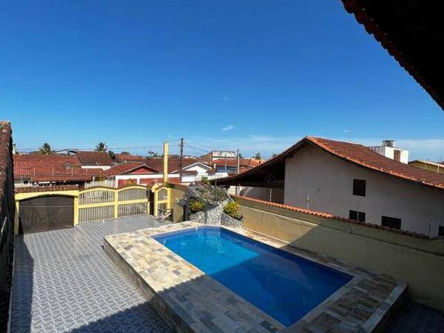 Casa com Piscina para Venda em Itanhaém - 4