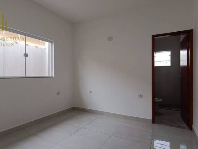 Casa com Piscina para Venda em Itanhaém - 5