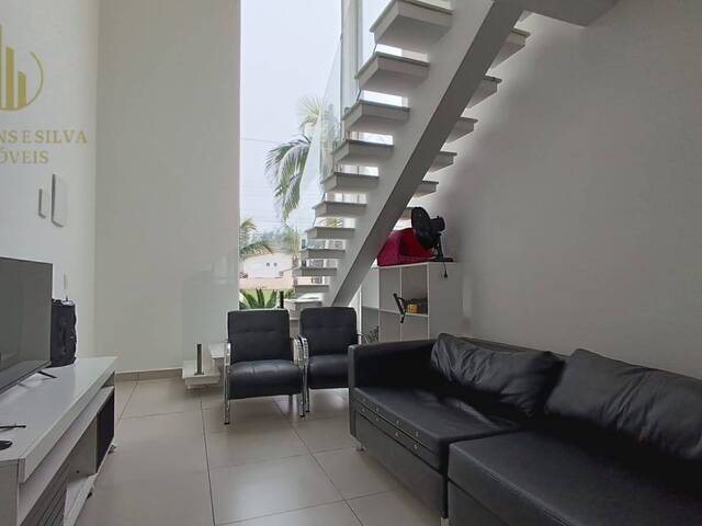 Casa com Piscina para Venda em Itanhaém - 3