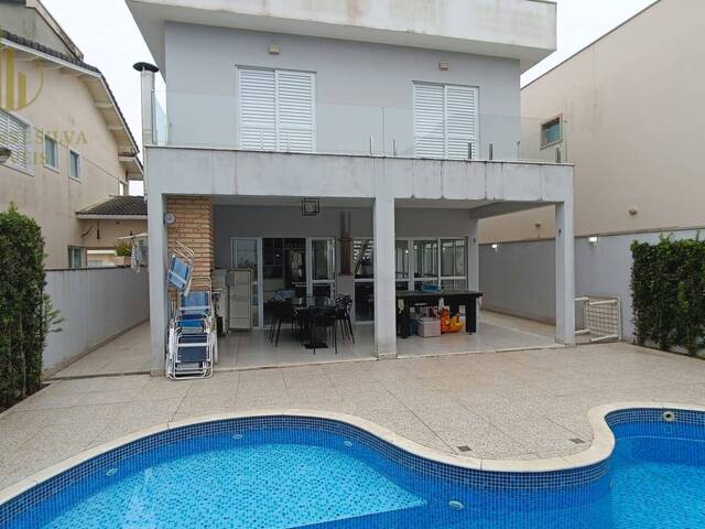 Casa com Piscina para Venda em Itanhaém - 2
