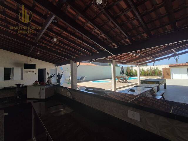 Casa com Piscina para Venda em Itanhaém - 4