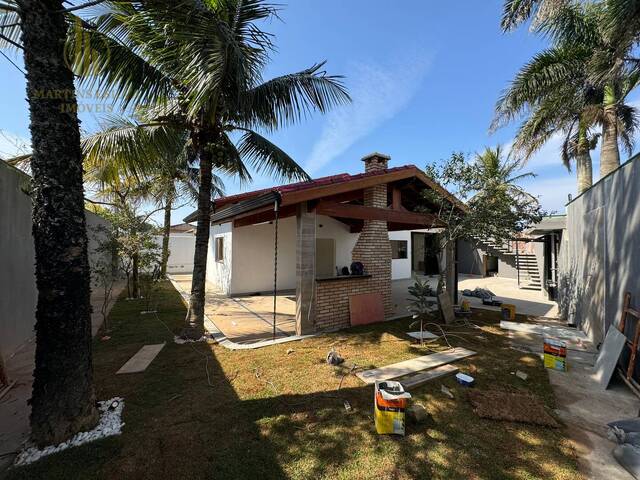 Casa com Piscina para Venda em Itanhaém - 5