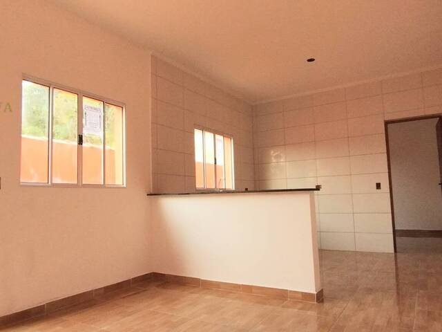 Casa com Piscina para Venda em Itanhaém - 3