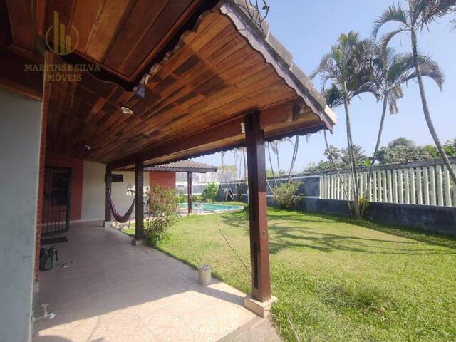 Casa com Piscina para Venda em Itanhaém - 4