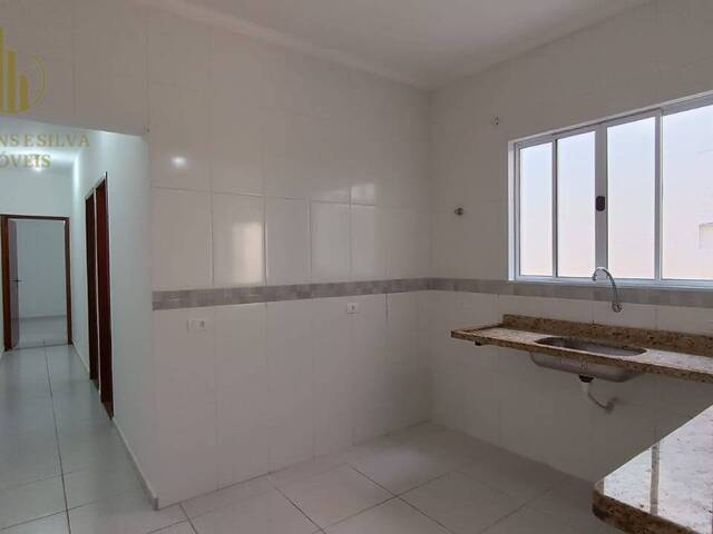 Casa com Piscina para Venda em Itanhaém - 2
