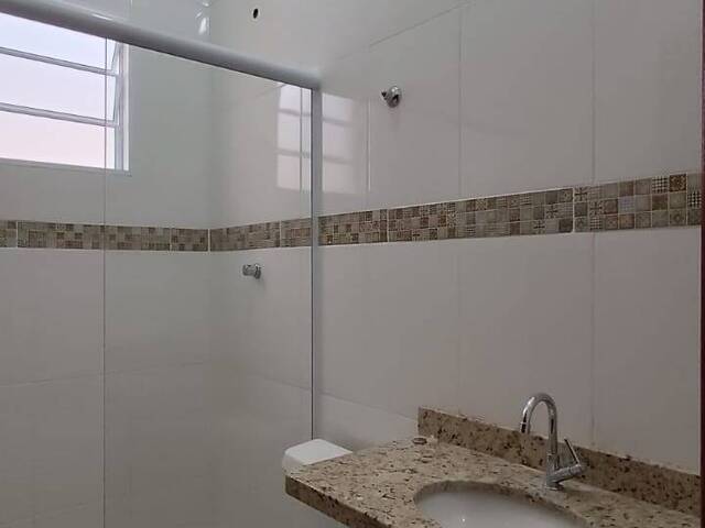 Casa com Piscina para Venda em Itanhaém - 4