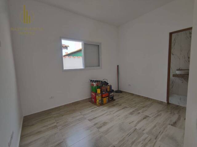 Casa com Piscina para Venda em Itanhaém - 4
