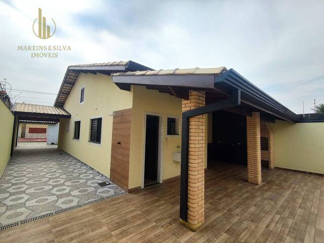 Casa com Piscina para Venda em Itanhaém - 3