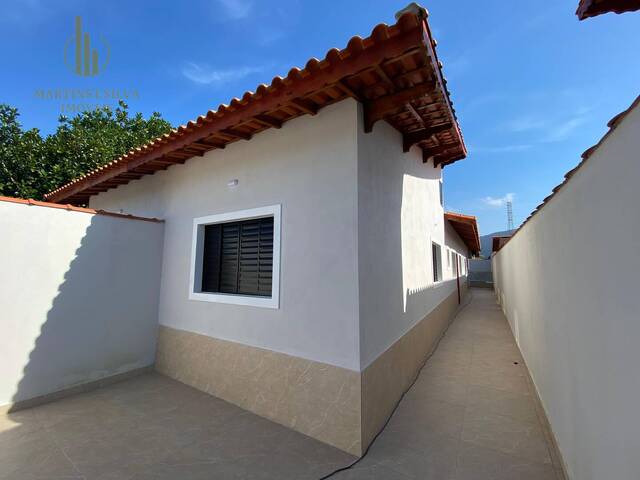 #C194 - Casa com Piscina para Venda em Itanhaém - SP - 1