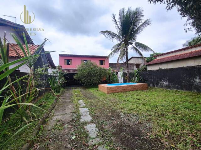 #C227 - Casa com Piscina para Venda em Itanhaém - SP