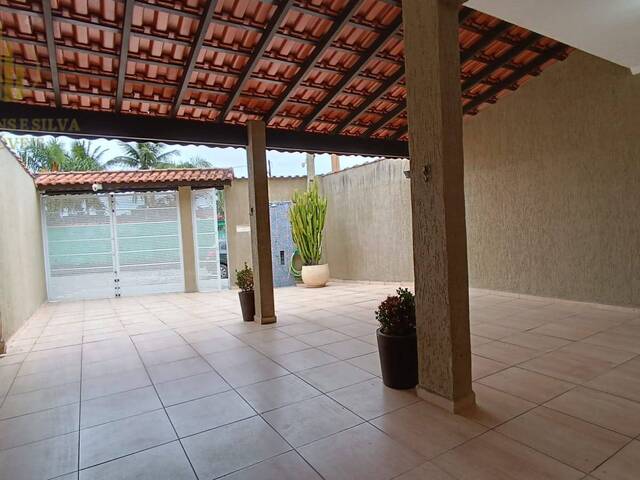 Casa com Piscina para Venda em Itanhaém - 4