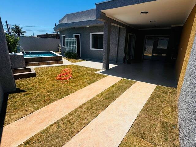 #C237 - Casa com Piscina para Venda em Itanhaém - SP