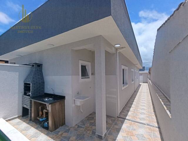 Casa com Piscina para Venda em Itanhaém - 4