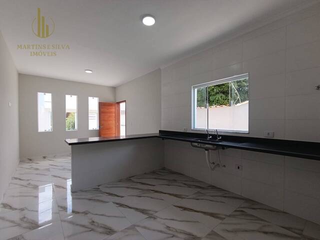 Casa com Piscina para Venda em Itanhaém - 5