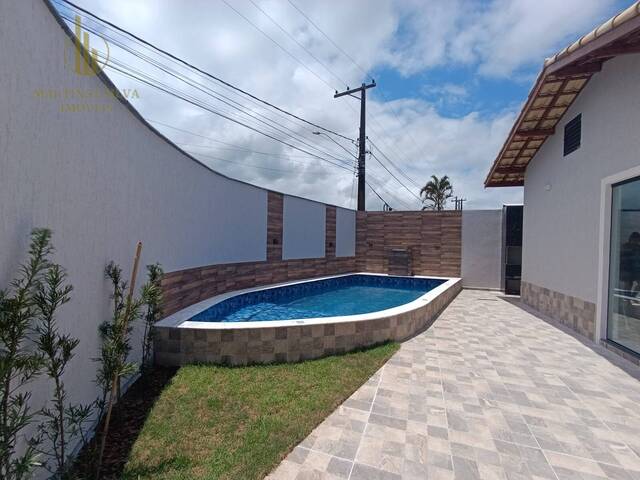 #C269 - Casa com Piscina para Venda em Itanhaém - SP - 2